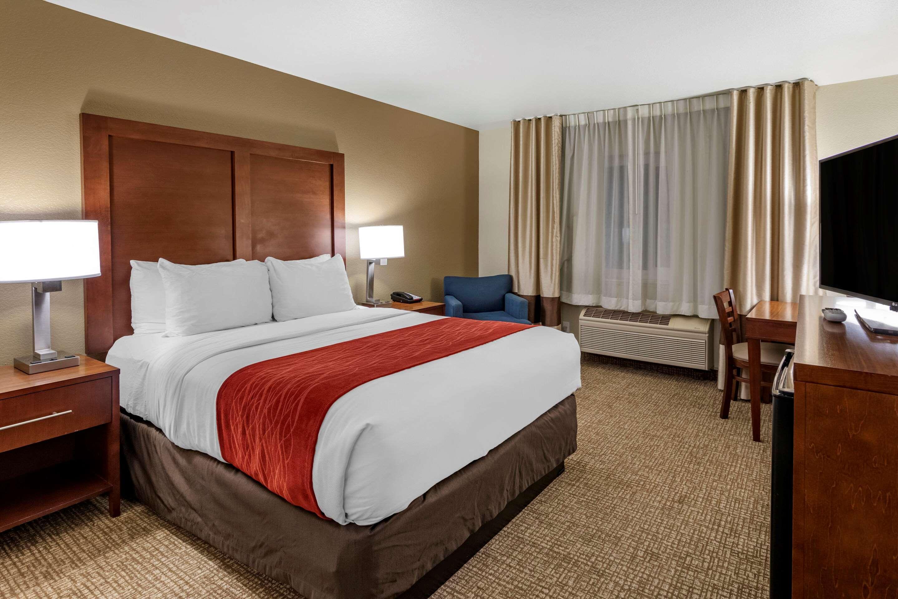 Comfort Inn Fontana Εξωτερικό φωτογραφία