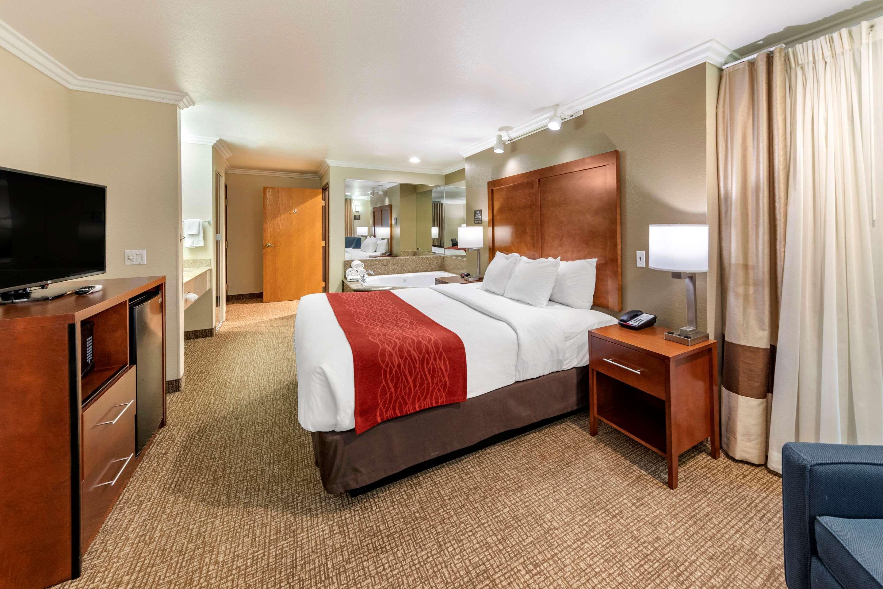 Comfort Inn Fontana Εξωτερικό φωτογραφία