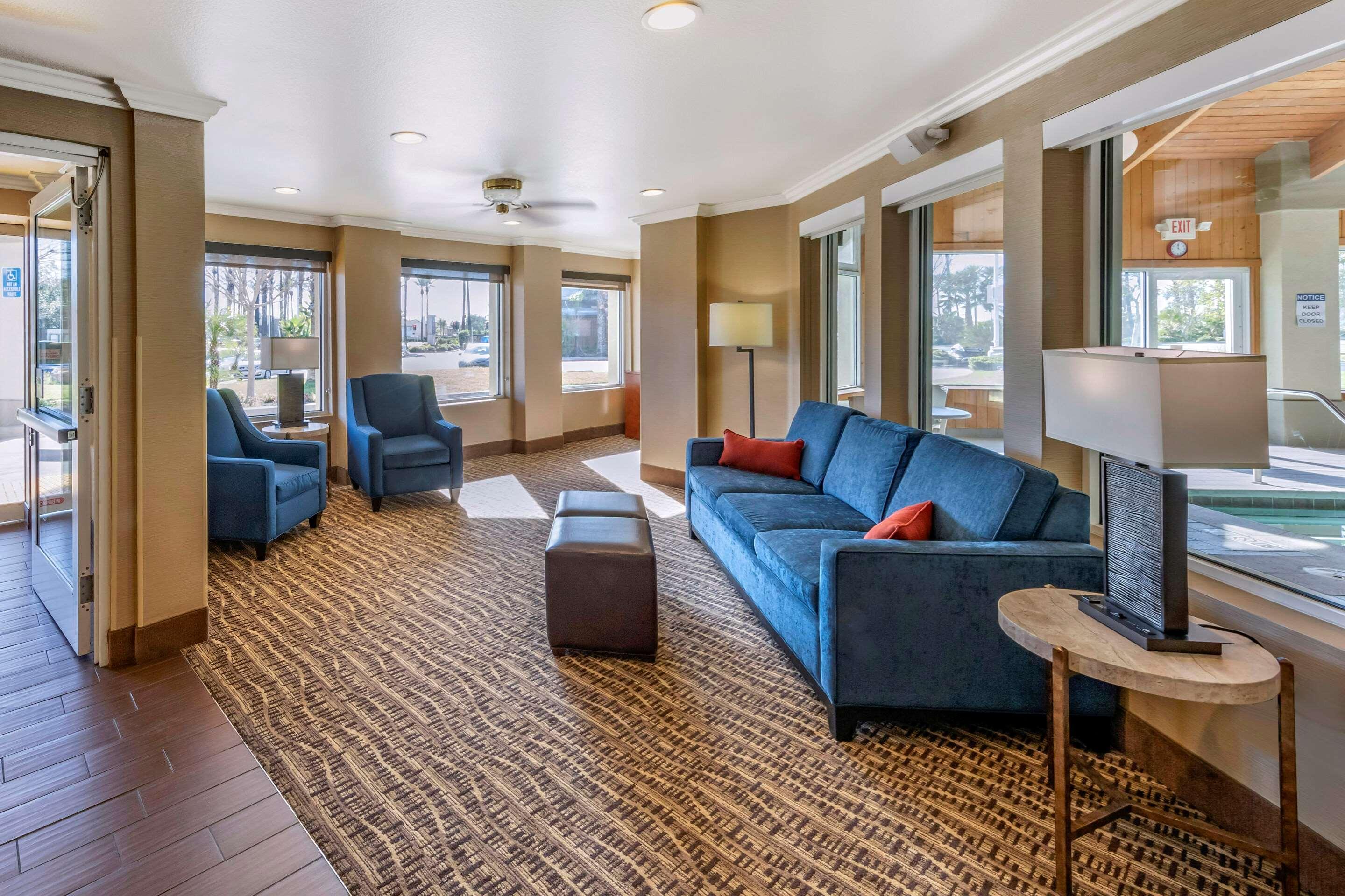 Comfort Inn Fontana Εξωτερικό φωτογραφία