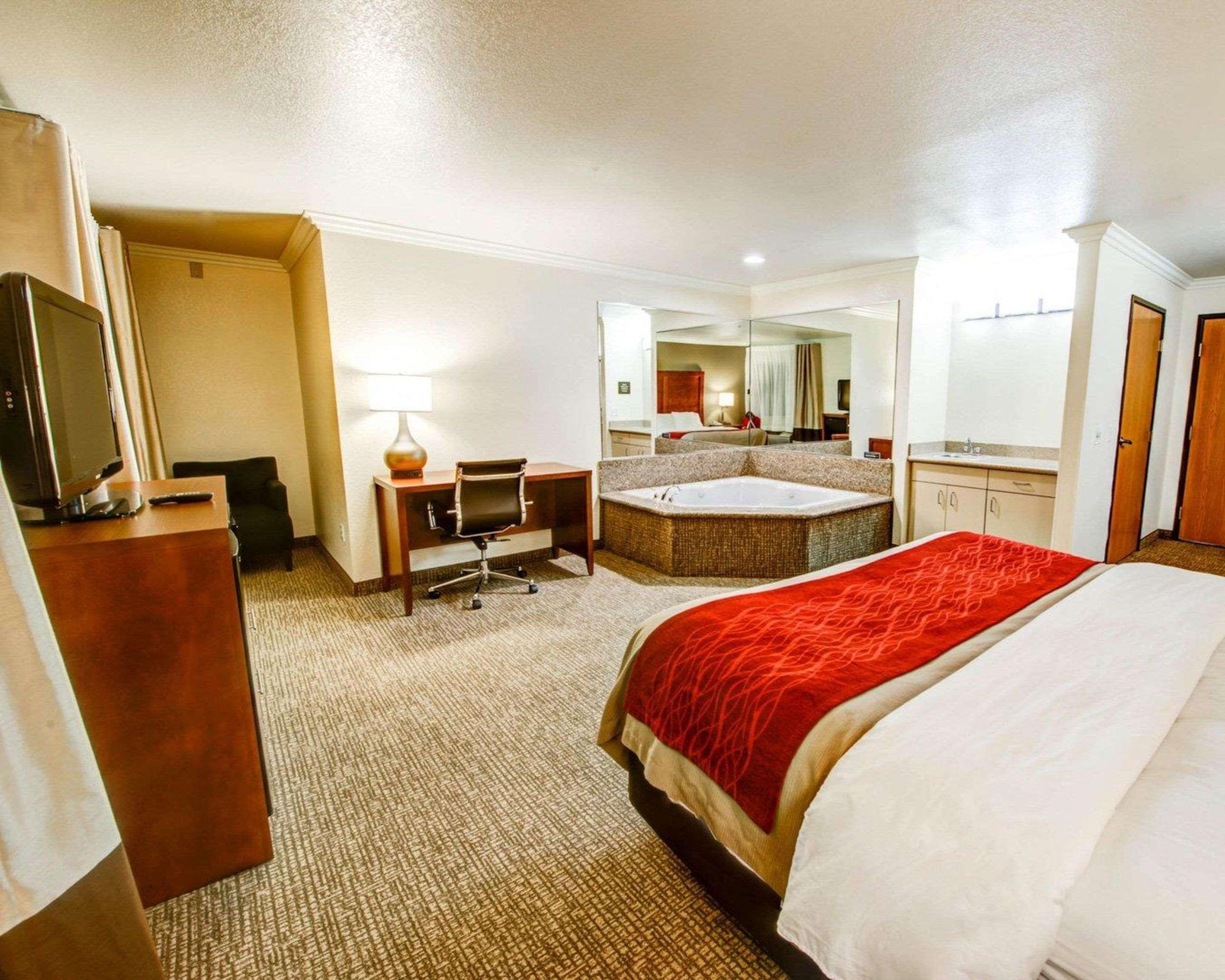 Comfort Inn Fontana Εξωτερικό φωτογραφία