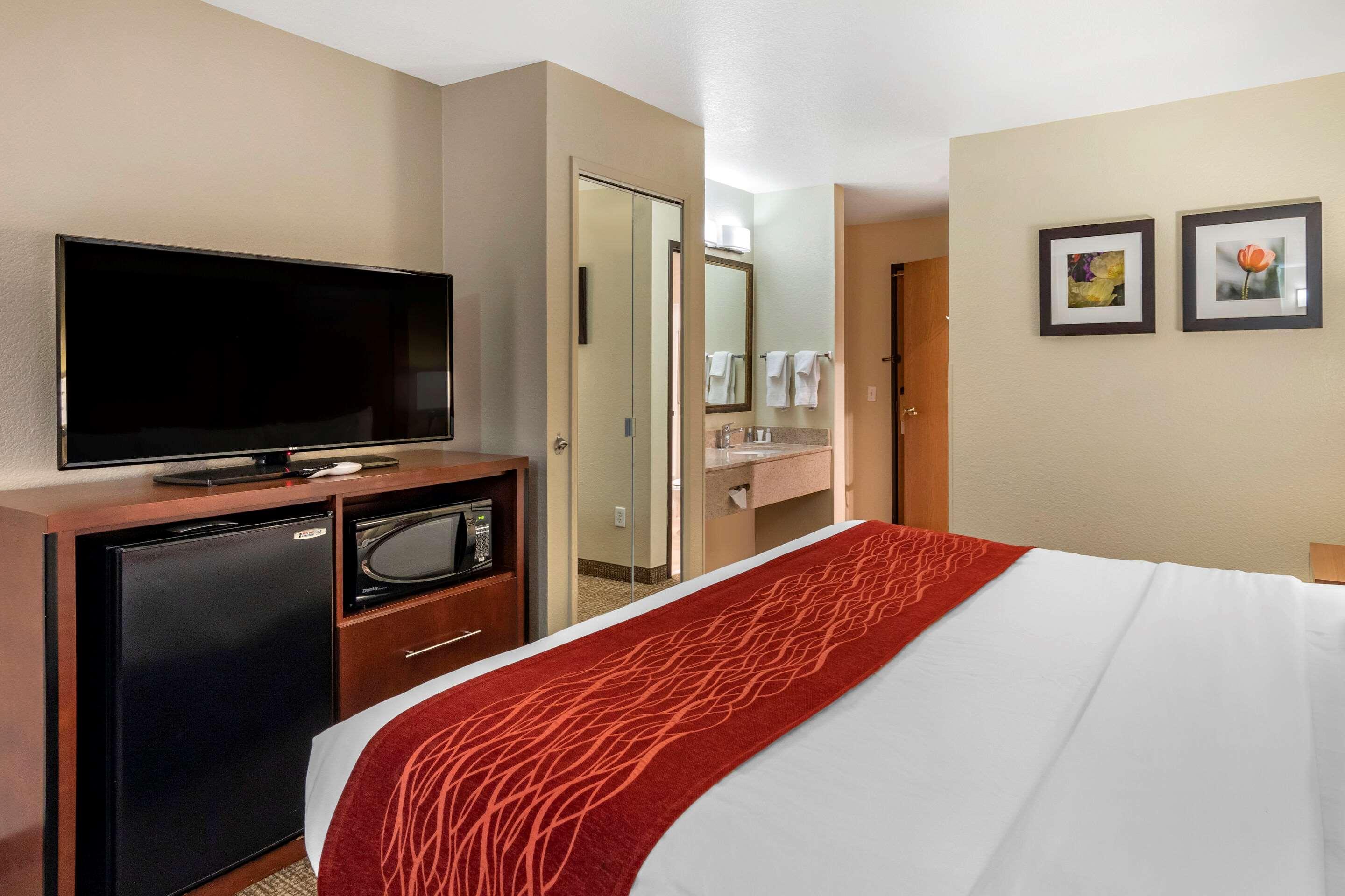 Comfort Inn Fontana Εξωτερικό φωτογραφία