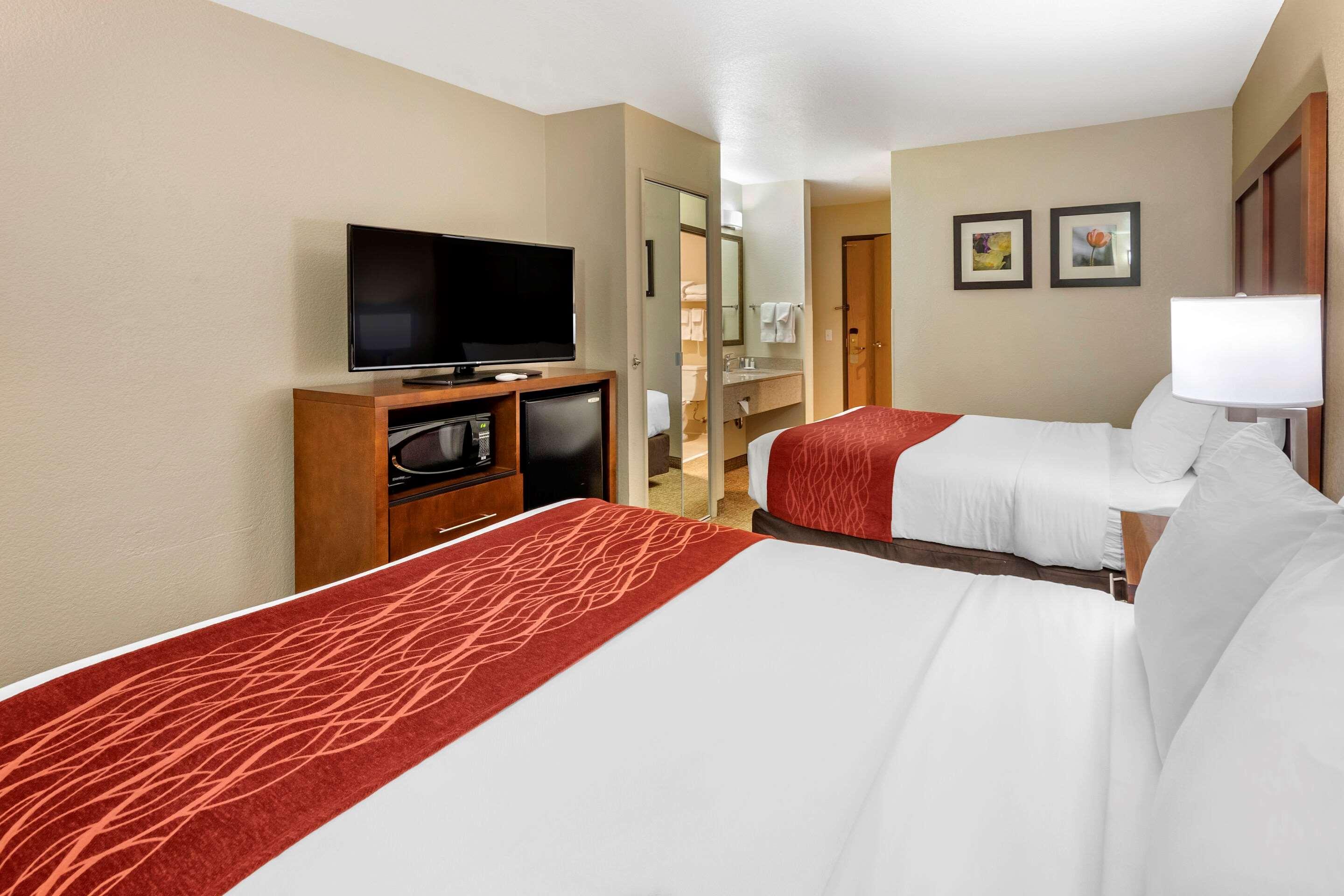Comfort Inn Fontana Εξωτερικό φωτογραφία