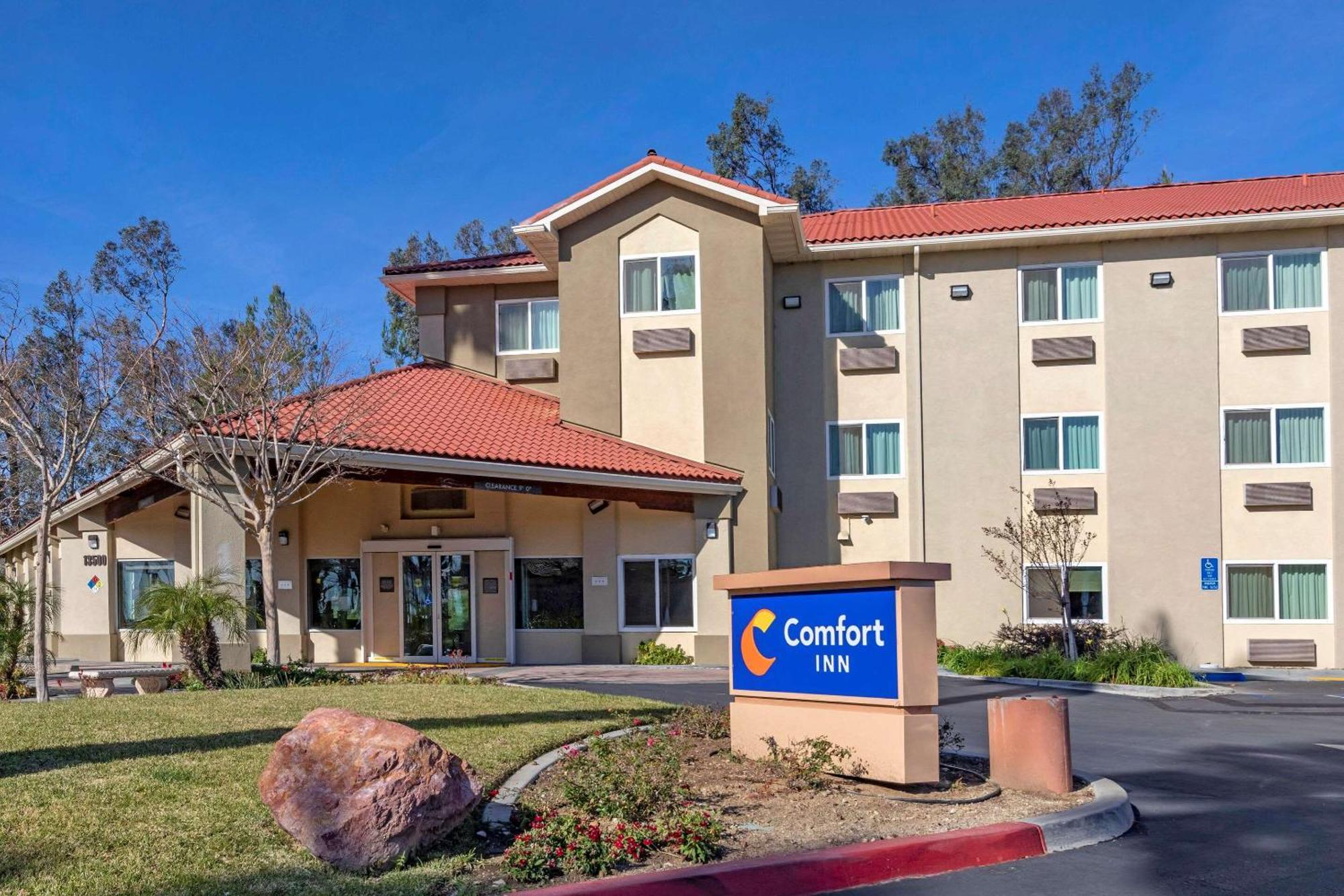 Comfort Inn Fontana Εξωτερικό φωτογραφία