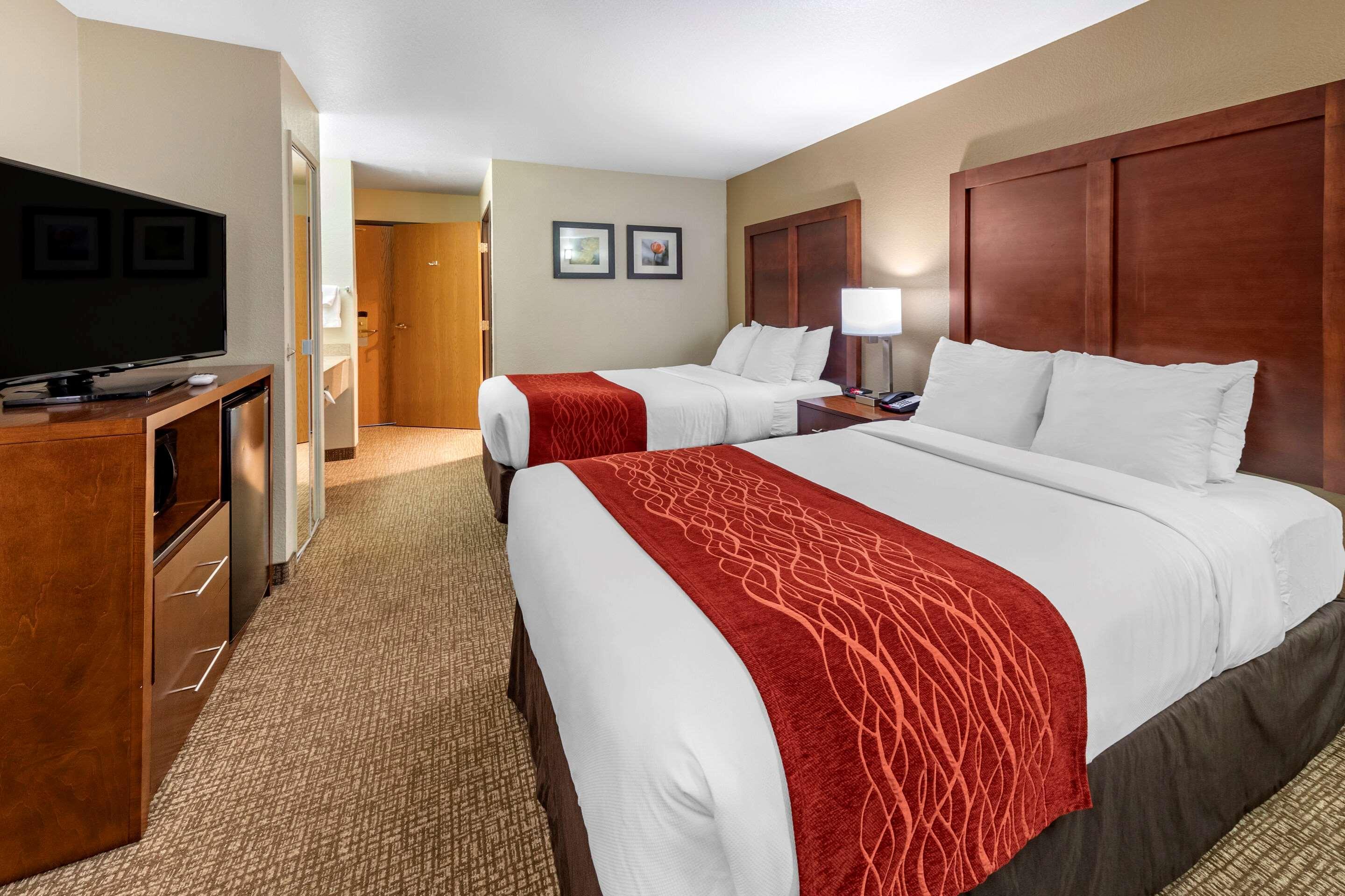 Comfort Inn Fontana Εξωτερικό φωτογραφία