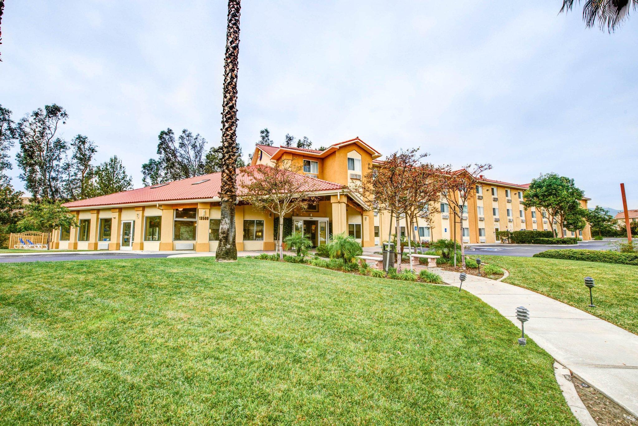 Comfort Inn Fontana Εξωτερικό φωτογραφία